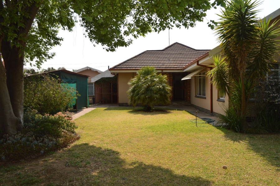 4 Bedroom Property for Sale in Ellaton North West